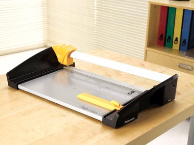 TRIMMER ATOM A3/5410701 FELLOWES