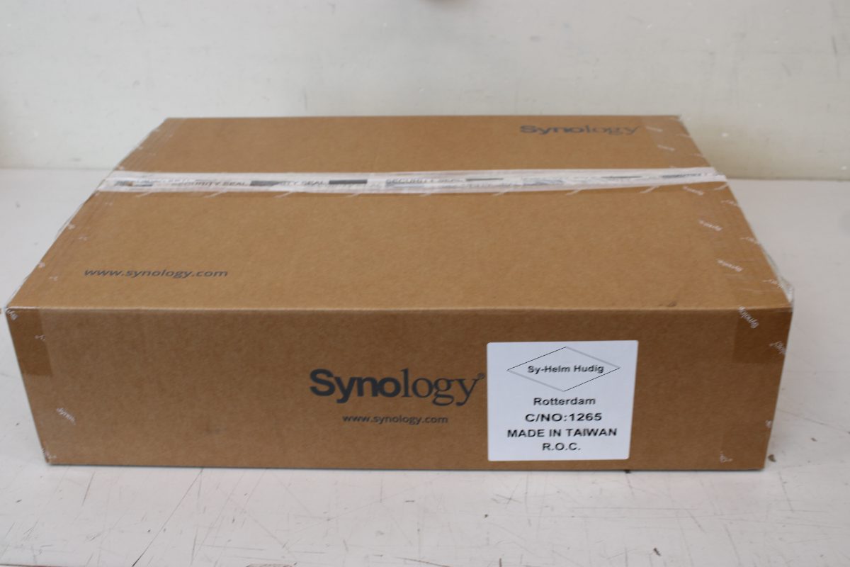 Synology RS422+, Up to 4 HDD/SSD Hot-Swap, AMD Ryzen, Ryzen R1600, Processor frequency 2.6 GHz, 2 GB, DDR4