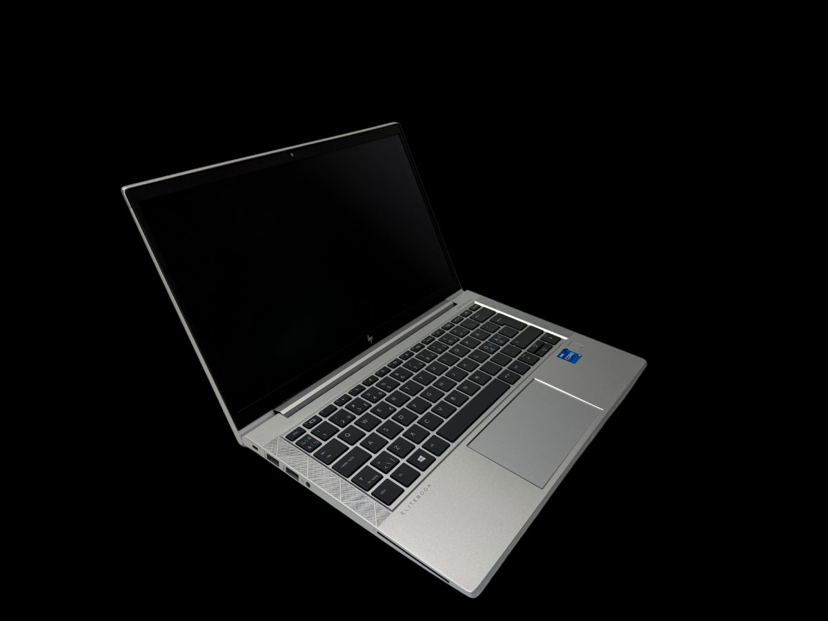 HP Renewed Grade B, EliteBook 830 G8, 13.3 ", i5-1135G7, 8 GB, SSD, 256 GB, Intel Iris Xe Graphics, Windows 11 Pro, Keyboard language Nordic, 12 month(s)