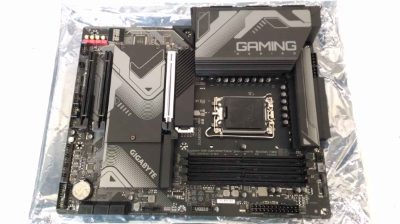 Gigabyte, Z790 GAMING X AX 1.0 M/B, Processor family Intel, Processor socket  LGA1700, DDR5 DIMM, Memory slots 4, Supported hard disk drive interfaces 	SATA, M.2, Number of SATA connectors 6, Chipset Z790 Express, ATX, USED, REFURBISHED, WITHOUT ORIGINAL PACKAGING AND ACCESSORIES, ONLY BACKPANEL AND ANTENNA INCLUDED