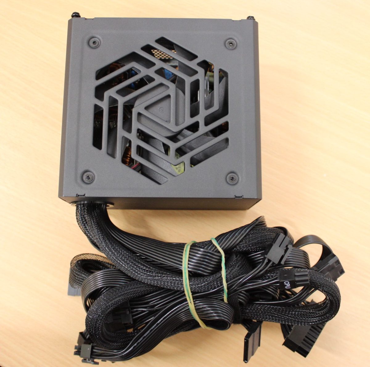 FSP Power Supply, VITA-750GD, 750 W, USED, WITHOUT ORIGINAL PACKAGING, MANUAL AND ACCESSORIES