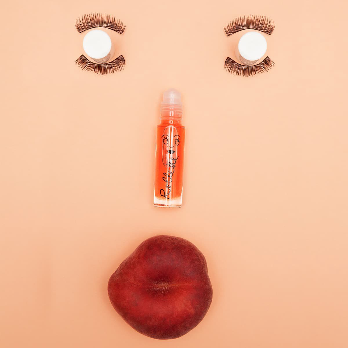 Nailmatic Kids Dabīgs un mitrinošs bērnu lūpu spīdums ar vitamīniem un augļu garšu, Peach, 6,5 ml